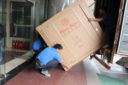 龙胜钢琴贵重工艺品无忧运